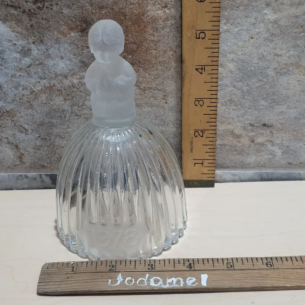 Vintage Ribbed Crystal Bell Frosted Glass Praying Child Figure 1978
